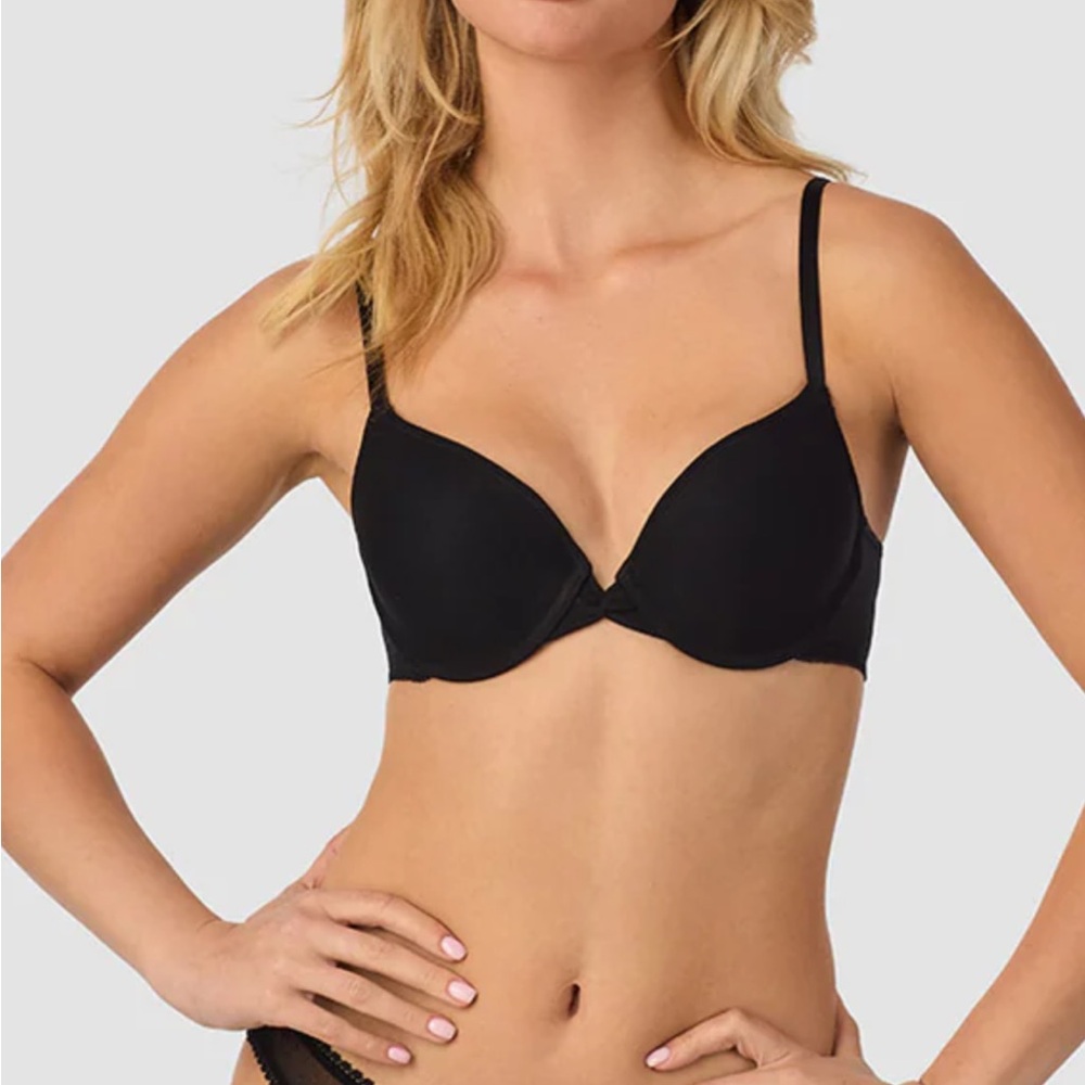 NWT black on gossamer bump it up bra with mesh sides